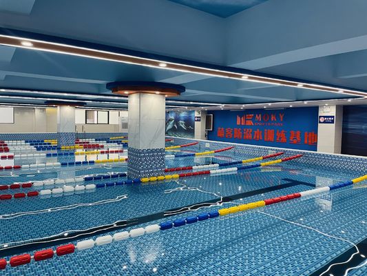 Buen precio Piscina de PVC de madera duradera con controles inteligentes aislamiento térmico en línea