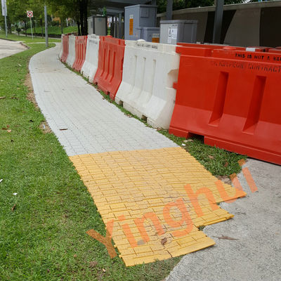 Harga bagus Event Flooring Supplier Portable Outdoor Temporary Concert Event Walkway Lantai Perlindungan Rumput on line